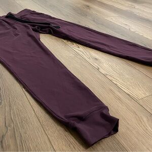 Zyia‎ Active Burgundy Jogger Pants